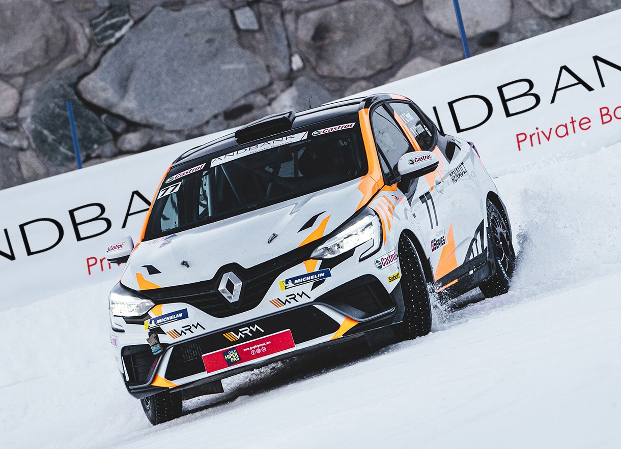 Image of Sport Rally Clio on snow in Andorra